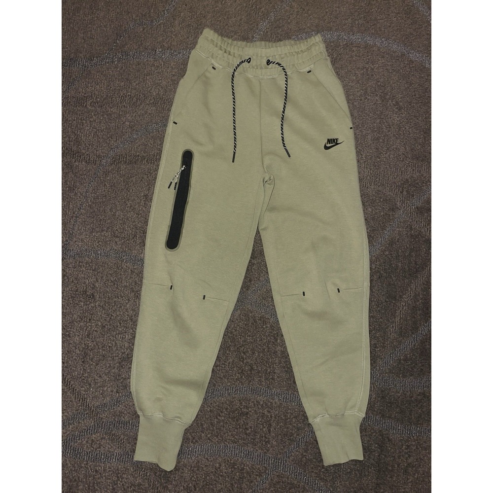 Nike Tech Fleece Joggers Women's Size Large Green Standard Fit High Rise Size XS